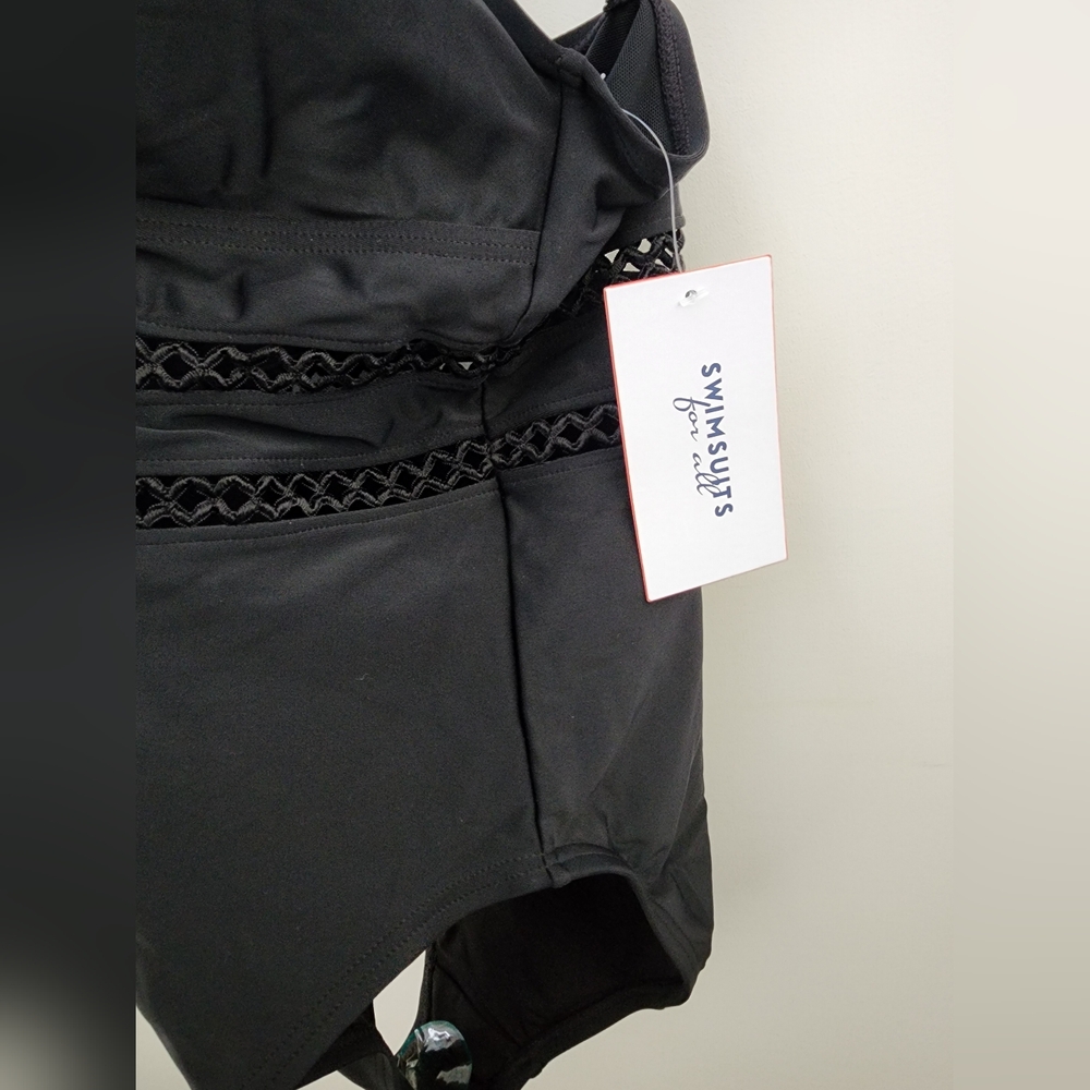 Swimsuits for All‎ NWT Deep V Black One Piece Suit with removable pads - Picture 3 of 5